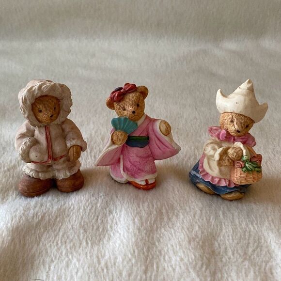 J.C. 1994 Bear Figurines - Picture 2 of 8
